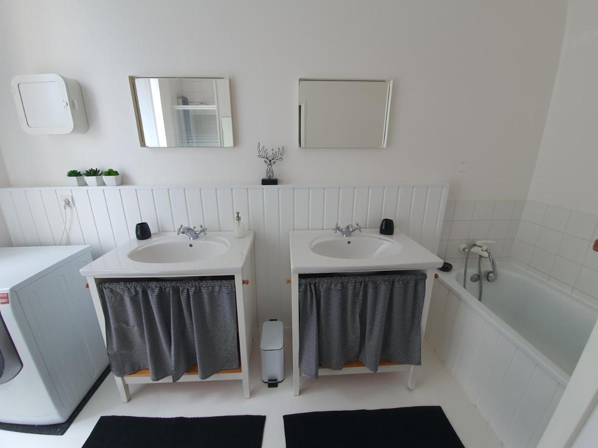 Maison Laurenza 2 Chambres D'Hotes Saint-Jean-de-Liversay Buitenkant foto